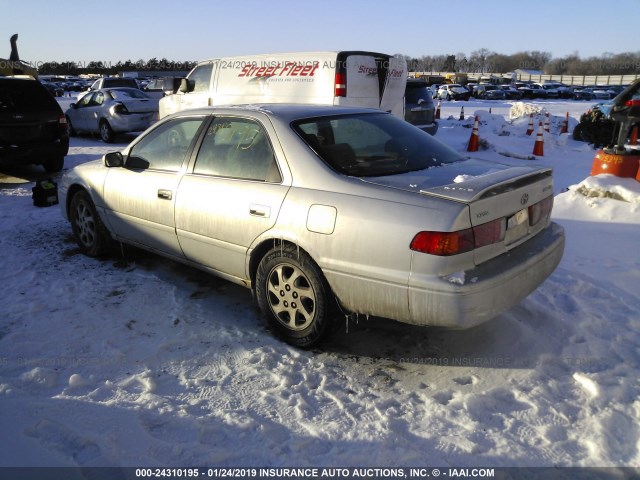 4T1BG22K61U821589 - 2001 TOYOTA CAMRY CE/LE/XLE SILVER photo 3