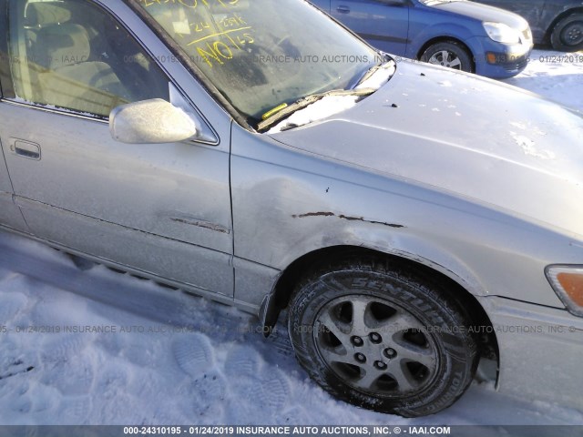 4T1BG22K61U821589 - 2001 TOYOTA CAMRY CE/LE/XLE SILVER photo 6