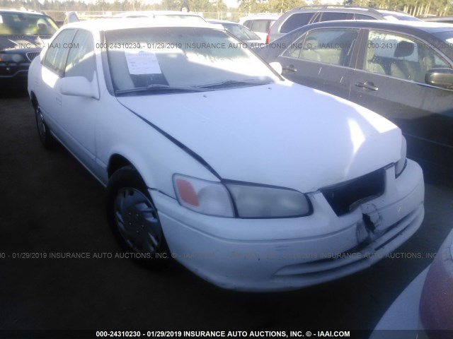 JT2BG22K9Y0446473 - 2000 TOYOTA CAMRY CE/LE/XLE WHITE photo 1