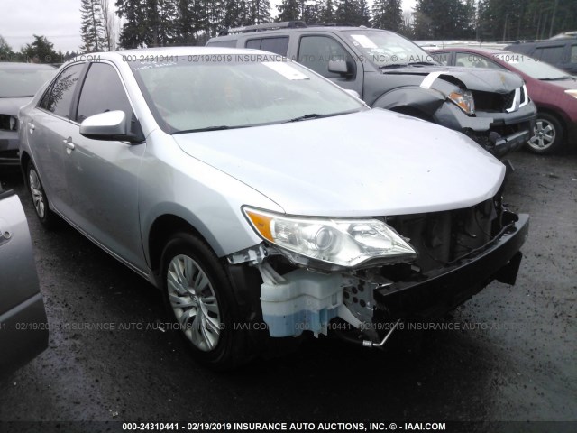 4T1BF1FK9DU689536 - 2013 TOYOTA CAMRY L/SE/LE/XLE 银色 照片 1