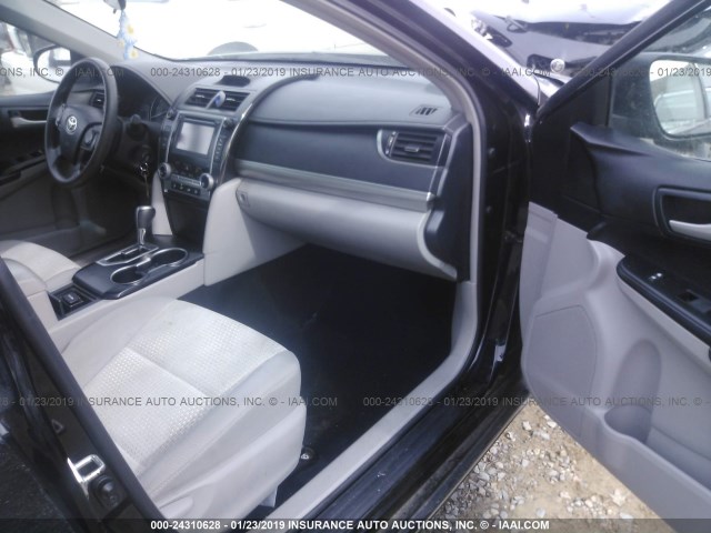 4T4BF1FK4CR259675 - 2012 TOYOTA CAMRY SE/LE/XLE BLACK photo 5