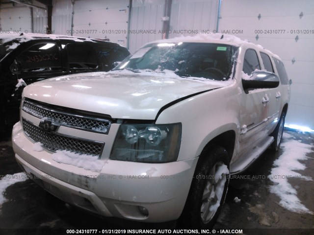 1GNFK16318R216806 - 2008 CHEVROLET SUBURBAN K1500 LS WHITE photo 2