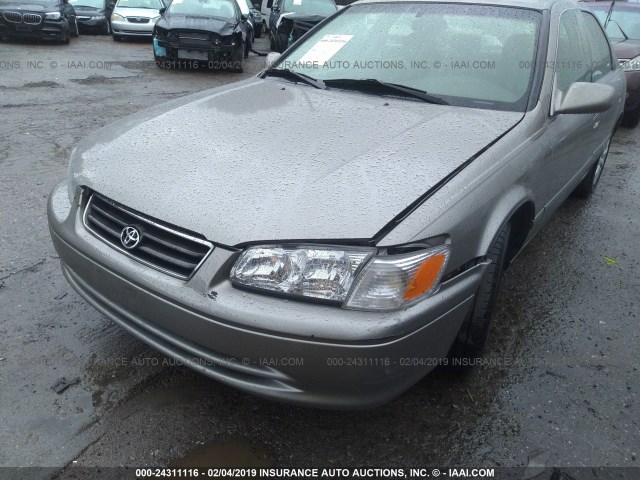 JT2BG22K910603179 - 2001 TOYOTA CAMRY CE/LE/XLE GRAY photo 6