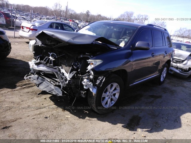 5TDZA3EH4BS008283 - 2011 TOYOTA HIGHLANDER SE GRAY photo 2