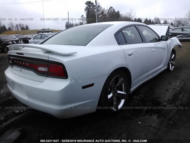 2C3CDXAG3DH608753 - 2013 DODGE CHARGER POLICE WHITE photo 4