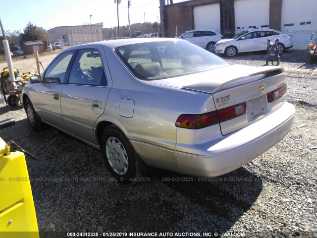 4T1BG22K1WU380526 - 1998 TOYOTA CAMRY CE/LE/XLE BEIGE photo 3