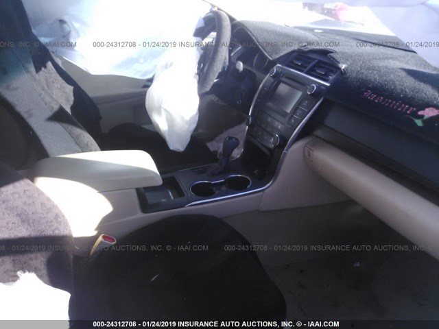 4T4BF1FK8GR556809 - 2016 TOYOTA CAMRY LE/XLE/SE/XSE 蓝色 照片 5