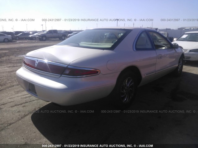 1LNFM91V6WY638997 - 1998 LINCOLN MARK VIII CREAM photo 4