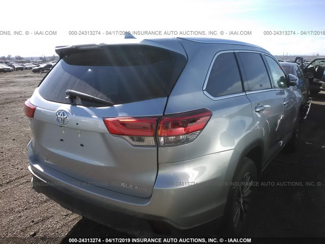 5TDJZRFH5JS543550 - 2018 TOYOTA HIGHLANDER SE/XLE SILVER photo 4