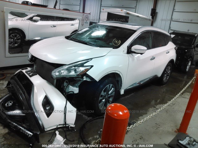 5N1AZ2MHXFN211946 - 2015 NISSAN MURANO S/SL/SV/PLATINUM WHITE photo 2