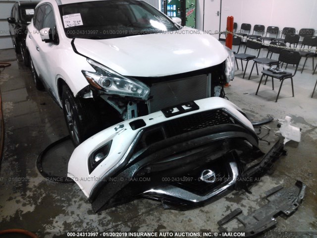 5N1AZ2MHXFN211946 - 2015 NISSAN MURANO S/SL/SV/PLATINUM WHITE photo 6