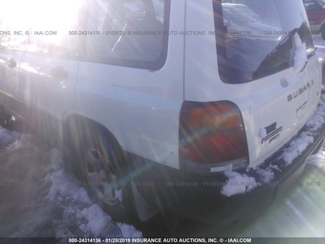 JF1SF6358WG756599 - 1998 SUBARU FORESTER L WHITE photo 6