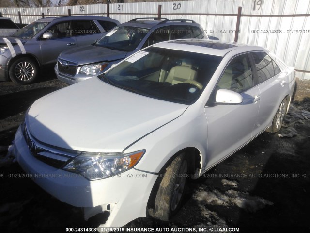 4T1BF1FK0CU518947 - 2012 TOYOTA CAMRY SE/LE/XLE WHITE photo 2