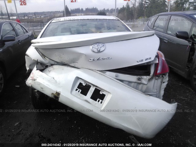 4T1CA38P64U020468 - 2004 TOYOTA CAMRY SOLARA SE/SLE WHITE photo 6