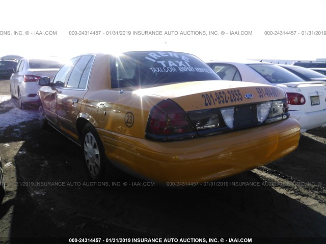 2FAHP71W57X100574 - 2007 FORD CROWN VICTORIA POLICE INTERCEPTOR YELLOW photo 3