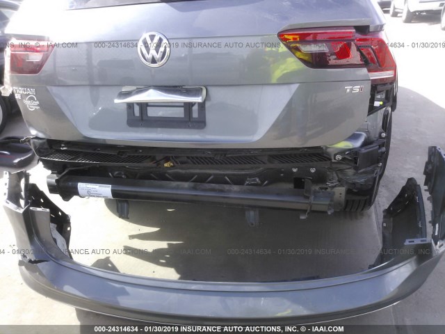 3VV3B7AX4JM151242 - 2018 VOLKSWAGEN TIGUAN SE/SEL GRAY photo 6