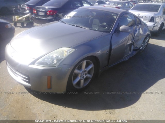 JN1BZ34DX8M701620 - 2008 NISSAN 350Z COUPE GRAY photo 2