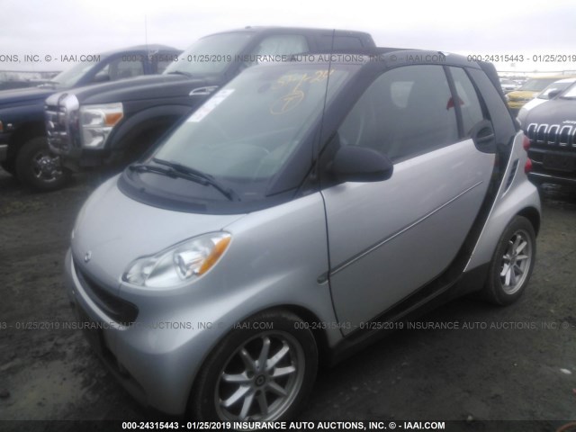 WMEEK31XX8K155752 - 2008 SMART FORTWO PASSION SILVER photo 2