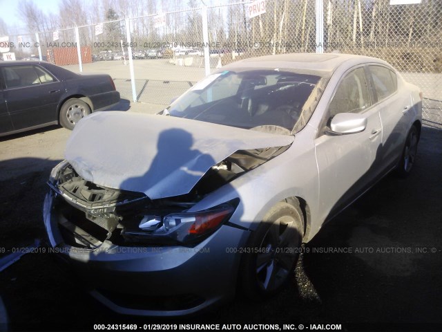 19VDE1F77DE012343 - 2013 ACURA ILX 20 TECH SILVER photo 2