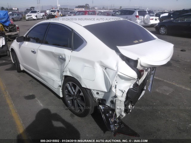 1N4AL3AP4GC285793 - 2016 NISSAN ALTIMA 2.5/S/SV/SL/SR WHITE photo 3