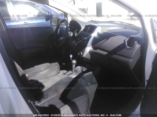 3N1CE2CP4FL448467 - 2015 NISSAN VERSA NOTE S/S PLUS/SV/SL/SR CREAM photo 5