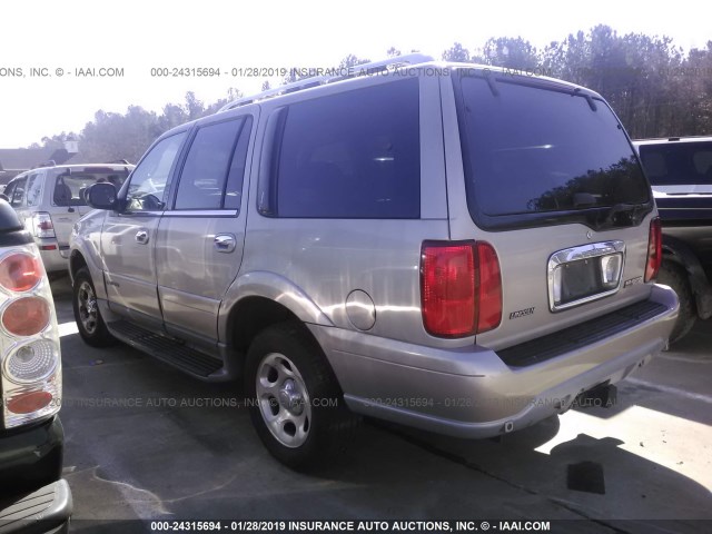 5LMFU28A3YLJ31675 - 2000 LINCOLN NAVIGATOR TAN photo 3