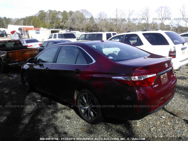 4T1BF1FK6FU987769 - 2015 TOYOTA CAMRY LE/XLE/SE/XSE RED photo 3