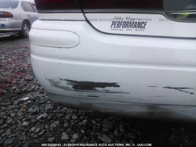 1G4HR54K9YU159553 - 2000 BUICK LESABRE LIMITED WHITE photo 6