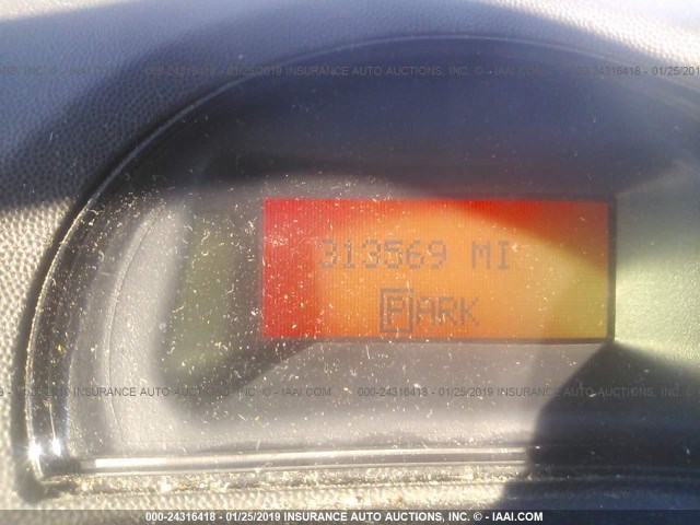 2G2WP522951351412 - 2005 PONTIAC GRAND PRIX WHITE photo 7