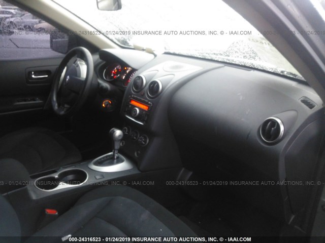 JN8AS5MV7DW657399 - 2013 NISSAN ROGUE S/SV GRAY photo 5