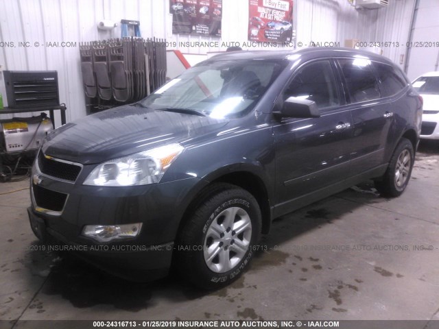 1GNKRFED2CJ276862 - 2012 CHEVROLET TRAVERSE LS GRAY photo 2