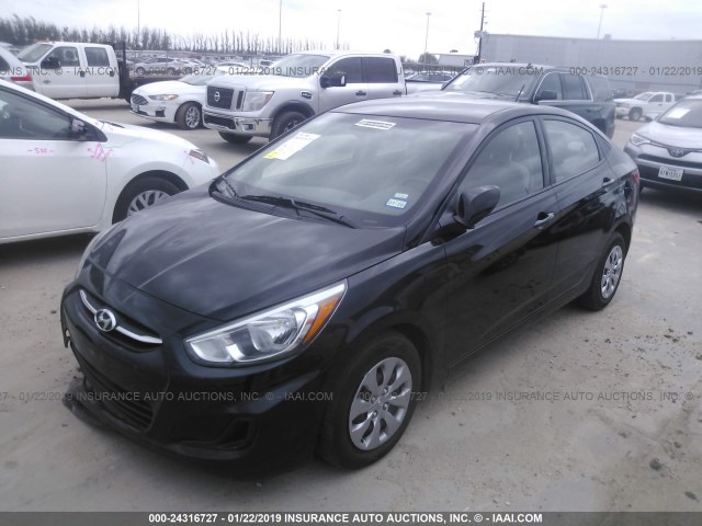 KMHCT4AEXHU386576 - 2017 HYUNDAI ACCENT SE BLACK photo 2