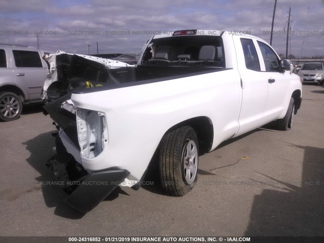 5TFRM5F10HX122370 - 2017 TOYOTA TUNDRA DOUBLE CAB SR/SR5 WHITE photo 4