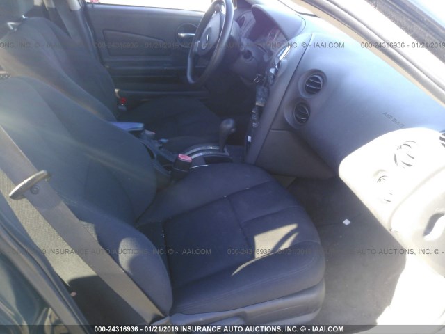 2G2WP552771162773 - 2007 PONTIAC GRAND PRIX Чорний фото 5