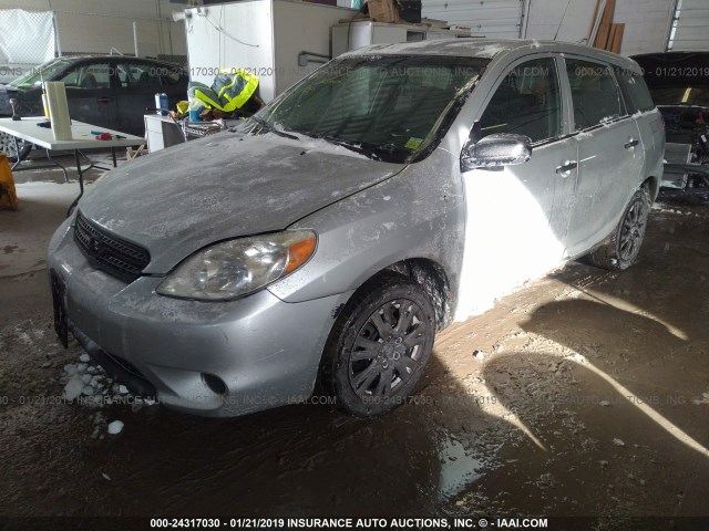 2T1LR32E45C500818 - 2005 TOYOTA COROLLA MATRIX XR SILVER photo 2