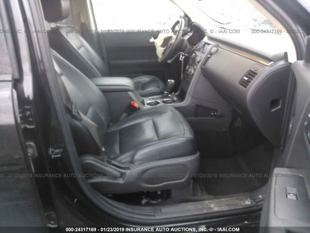 2FMGK5B8XEBD14653 - 2014 FORD FLEX SE BLACK photo 5