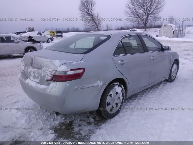 4T1BE46K87U146042 - 2007 TOYOTA CAMRY NEW GENERAT CE/LE/XLE/SE SILVER photo 4