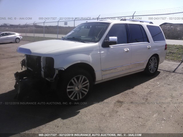 5LMFU27548LJ11505 - 2008 LINCOLN NAVIGATOR WHITE photo 2