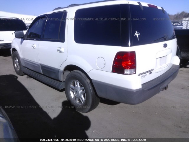 1FMRU15WX4LA12493 - 2004 FORD EXPEDITION XLT WHITE photo 3