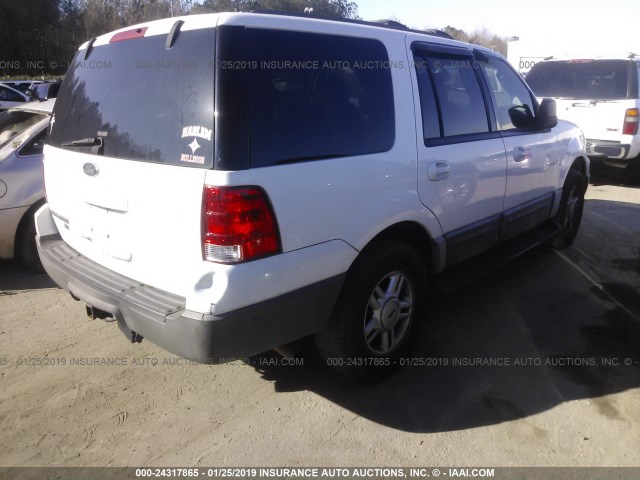 1FMRU15WX4LA12493 - 2004 FORD EXPEDITION XLT WHITE photo 4