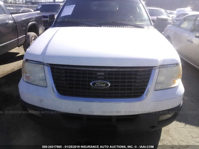1FMRU15WX4LA12493 - 2004 FORD EXPEDITION XLT WHITE photo 6