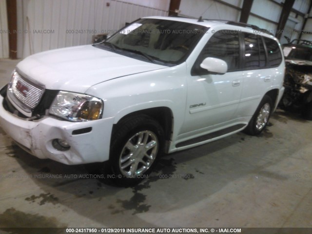 1GKES63MX72211579 - 2007 GMC ENVOY DENALI WHITE photo 2