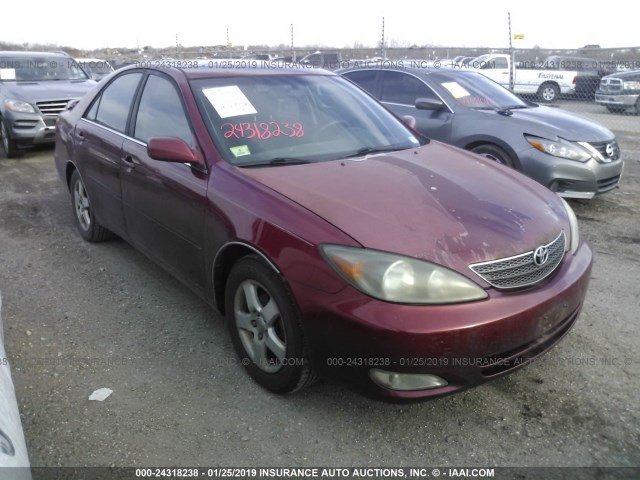 JTDBE30K520111286 - 2002 TOYOTA CAMRY LE/XLE/SE RED photo 6