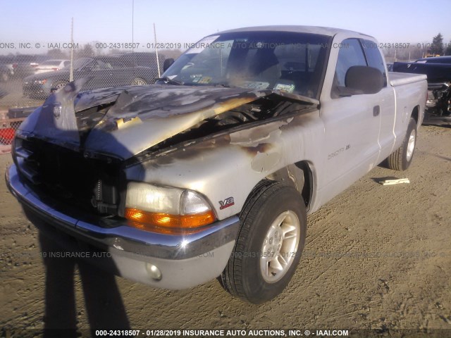 1B7GL22Y8WS589252 - 1998 DODGE DAKOTA SILVER photo 2