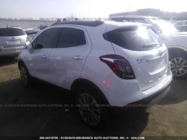 KL4CJASBXJB704480 - 2018 BUICK ENCORE PREFERRED WHITE photo 3