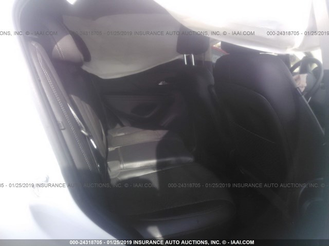 KL4CJASBXJB704480 - 2018 BUICK ENCORE PREFERRED WHITE photo 8