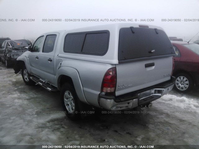 5TELU42N08Z482109 - 2008 TOYOTA TACOMA DOUBLE CAB SILVER photo 3