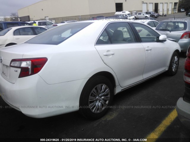 4T1BF1FK4CU561171 - 2012 TOYOTA CAMRY SE/LE/XLE 白色 照片 4