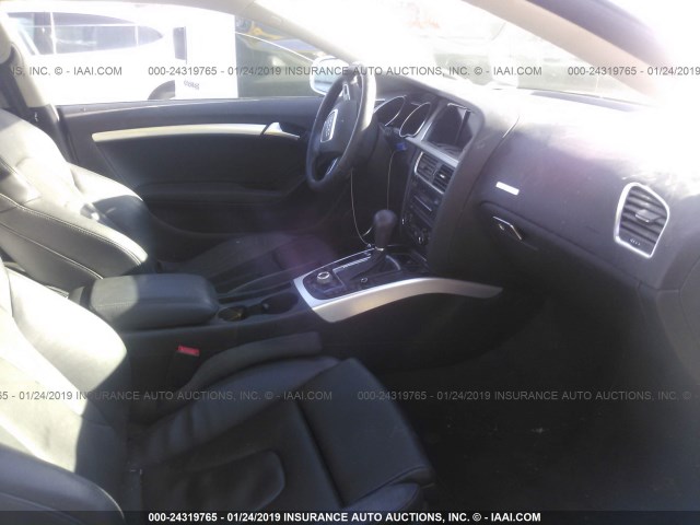 WAULFAFR1CA005727 - 2012 AUDI A5 PREMIUM PLUS WHITE photo 5