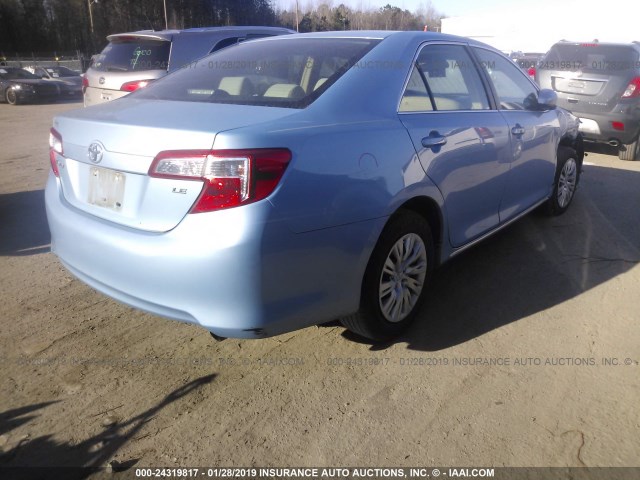 4T1BF1FK2CU628379 - 2012 TOYOTA CAMRY SE/LE/XLE 浅蓝色 照片 4
